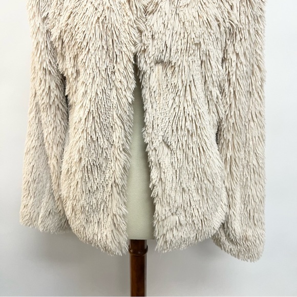 Sanctuary Cream Shaggy Faux Fur Jacket Fluffy Size Small - Picture 3 of 8